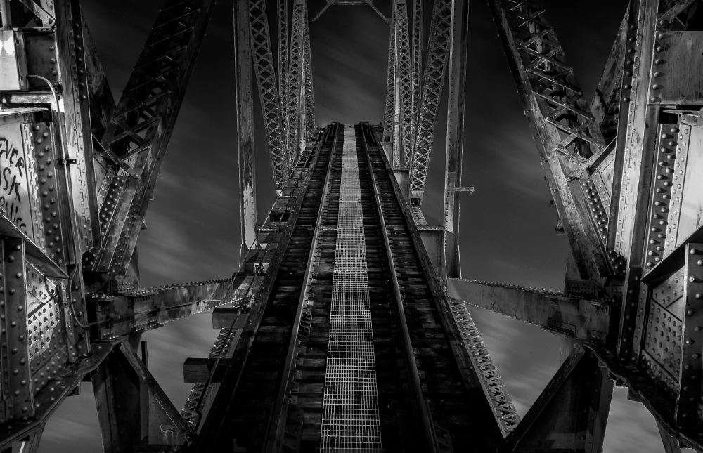 Raised Tracks, Tampa
